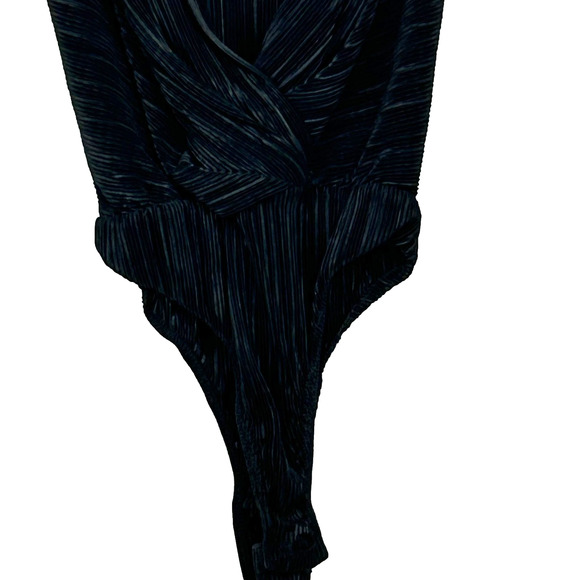 MISSGUIDED Bodysuit Womens 4 Black Ribbed Plunge Neck Sleeveless - Picture 6 of 10